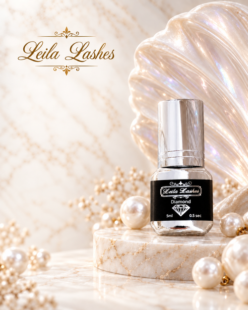 Adeziv DIAMOND Leila Lashes pentru extensii de gene profesionale, flacon cu eticheta DIAMOND.